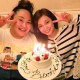 「顔が似てる」と話題の平愛梨×ゆいPは双子だった？2ショットに反響