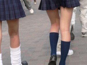 ＪＫビジネスで補導の１０代、「性行為やむを得ぬ」３割：コメント1