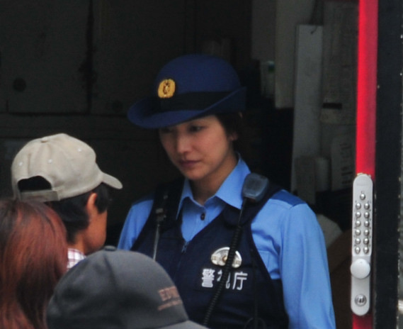 巡査が女性警官に無言電話100回 京都、容疑で書類送検：コメント12