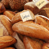フランスのパン屋が「週に一度も休みなしで営業した罪」で罰金を科せられる