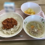 野菜が苦手な子どもは「集中力が低い」？小学校教員を対象にした「給食残し」調査