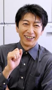 オネエ俳優の篠井英介さん：コメント1