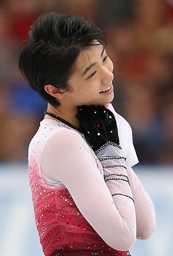 羽生結弦、ザギトワの体に「一切触れない」!?　過剰なまでに「タッチ」を拒む深い事情：コメント27