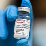モデルナ製ワクチン、スウェーデンとデンマークが若年層への接種停止