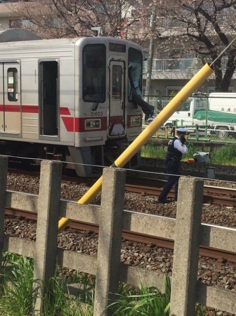 電車飛び込み、３人死傷　神戸、乗客巻き添え：コメント3