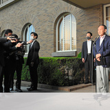 菅首相「人流は間違いなく減少」「効果は出始めてきている」　宣言延長、週内に判断へ