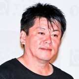 苦しむ新聞販売店に「廃業した方がいい」堀江貴文氏の発言に賛否