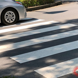  「信号なしの横断歩道」いまだ6割の車が止まらず！ 県ごとの差が鮮明に JAFが全国調査結果を公表