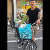 押尾学氏、スーパーで買い物するパパ姿　長ネギ詰め電動自転車に乗る姿も