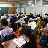 「女の子は算数が苦手」と言われ続けるのはなぜ？　周囲の圧力が女子の理系人口増加の足かせに