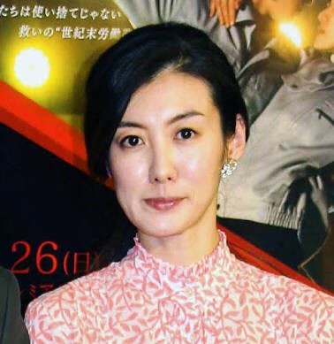 女優・ともさかりえさん「良い母親でいることを放棄した」息子との関係性や3度目の結婚について語る：コメント8