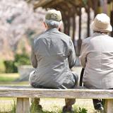 身寄りのない“孤独な高齢者”が増加する日本を待ち受ける残酷な未来とは