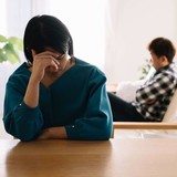 「旦那が嫌い」な既婚女性がしている“家庭内での工夫”…「同居人だと思う」